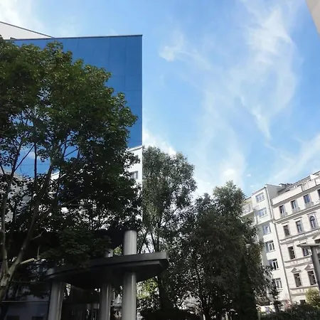 Paparazzi アパート ワルシャワ